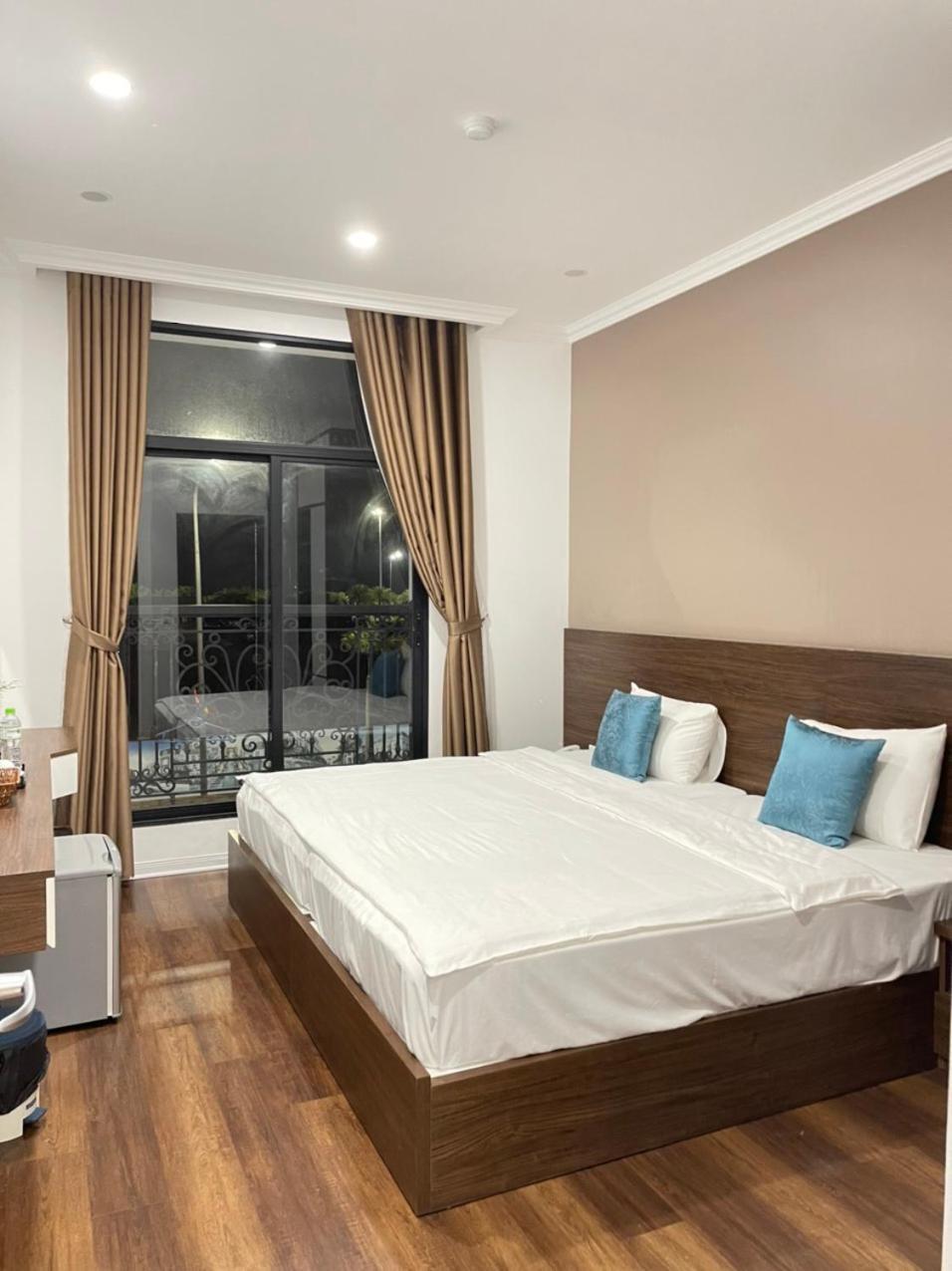 Minh Phong Hotel Hạ Long Chambre photo
